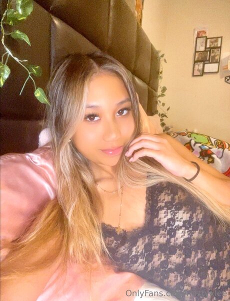 Naakte gelekte OnlyFans-foto van Mistyxlee