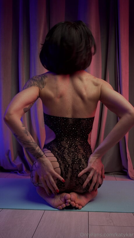 Naakte gelekte OnlyFans-foto van Katykar