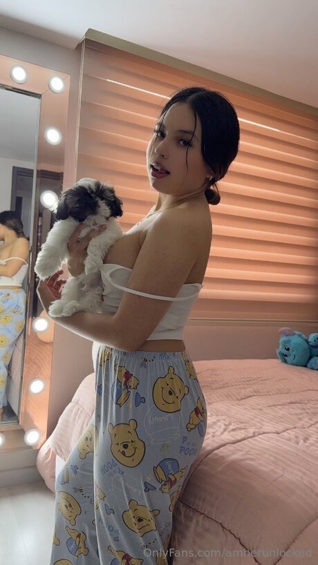 Naakte gelekte OnlyFans-foto van Amberunlocked