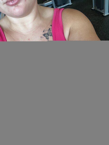 Naakte gelekte OnlyFans-foto van Venussvalentine