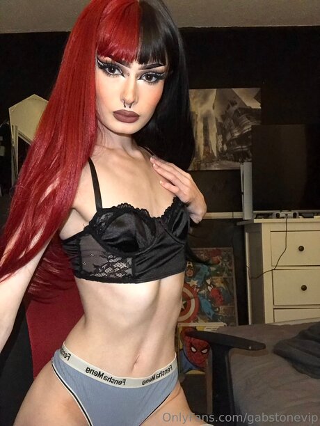 Naakte gelekte OnlyFans-foto van Gabstonevip