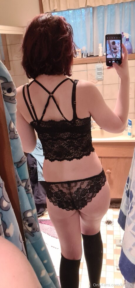 Naakte gelekte OnlyFans-foto van Kh3338