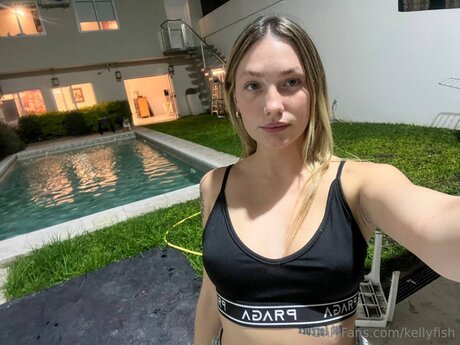 Naakte gelekte OnlyFans-foto van Kellyfish