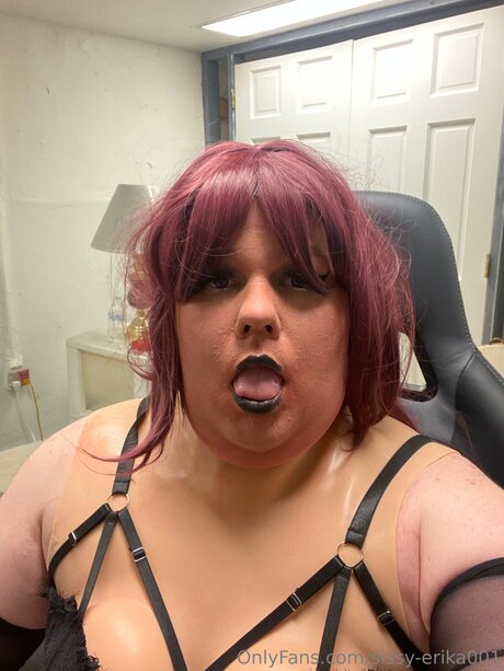 Sissy Erika001