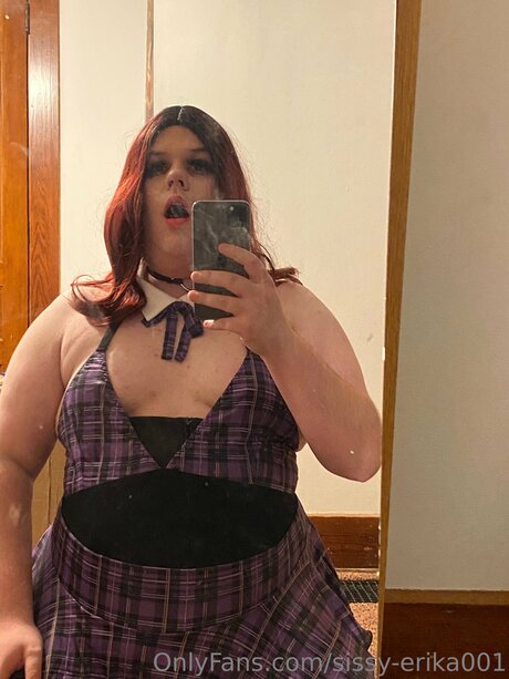 Sissy Erika001