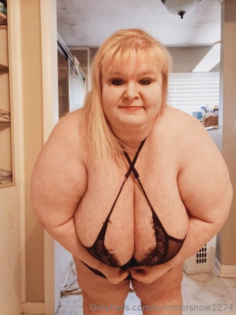 Naakte gelekte OnlyFans-foto van Summersnow1274