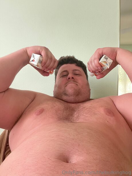 Naakte gelekte OnlyFans-foto van Thebulkinghog