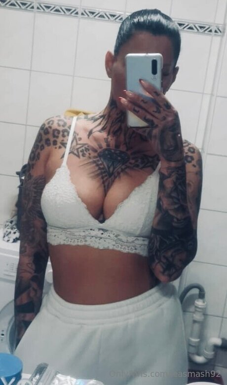 Naakte gelekte OnlyFans-foto van Elaineshubz