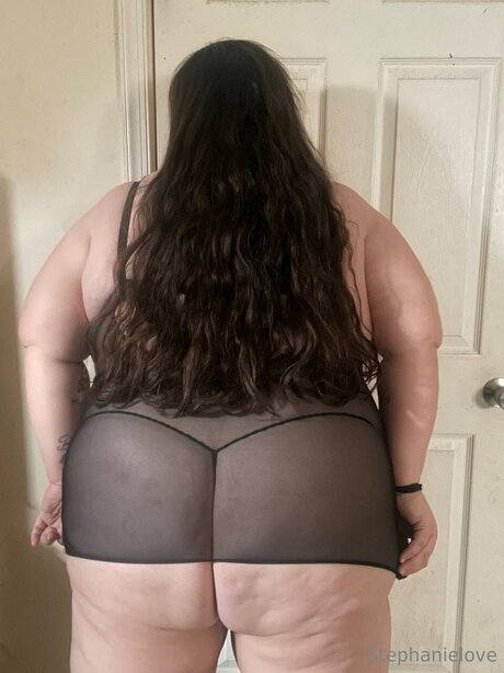 Naakte gelekte OnlyFans-foto van Stephanielove92
