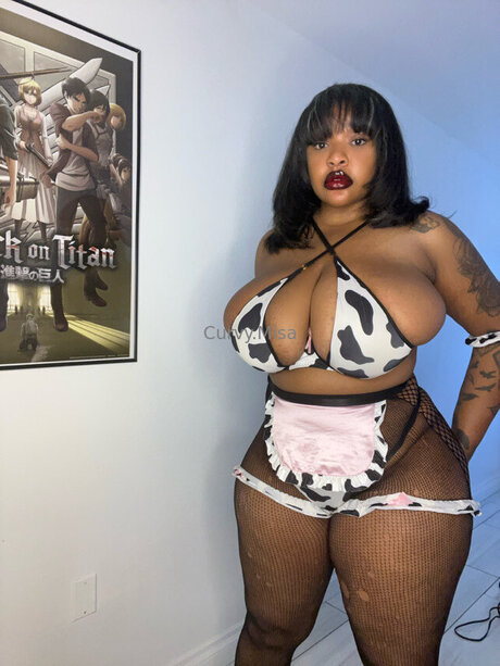 Curvy Misa