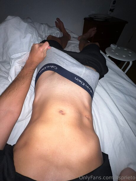 Naakte gelekte OnlyFans-foto van Marcostwinkk