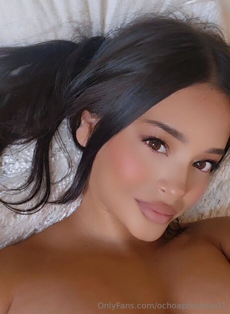Naakte gelekte OnlyFans-foto van Ochoaprecious