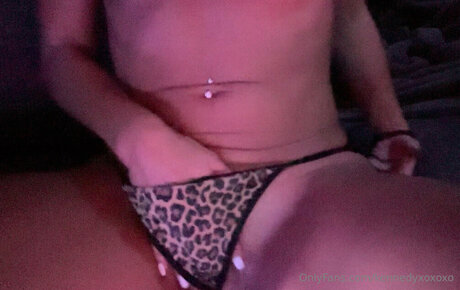Naakte gelekte OnlyFans-foto van Kennedyxoxoxo
