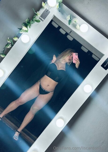 Naakte gelekte OnlyFans-foto van Liscardona12