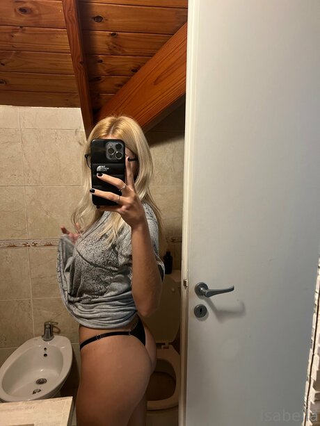 Isabellaa12