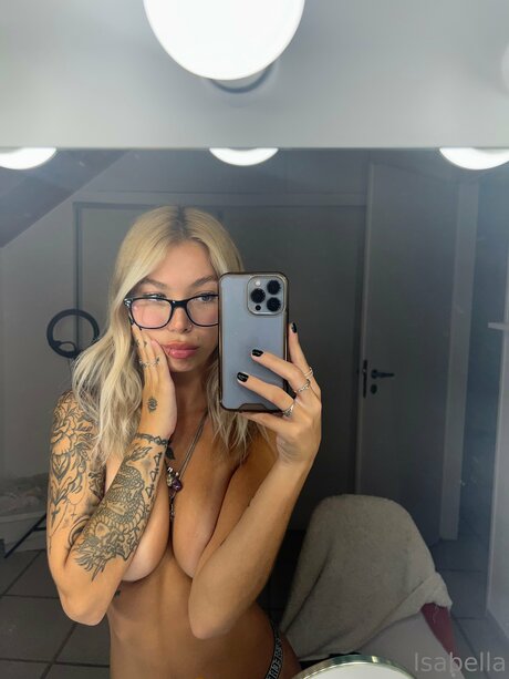 Isabellaa12