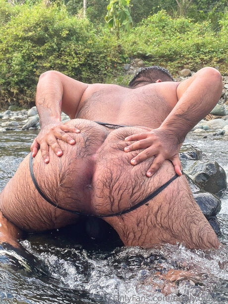 Naakte gelekte OnlyFans-foto van Teddy Bear05