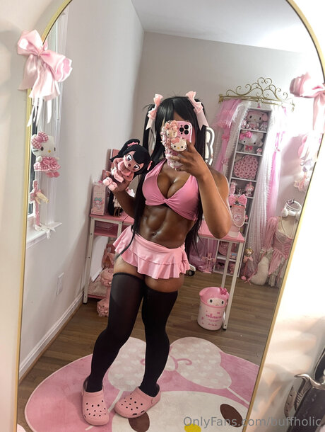 Naakte gelekte OnlyFans-foto van Buffholic