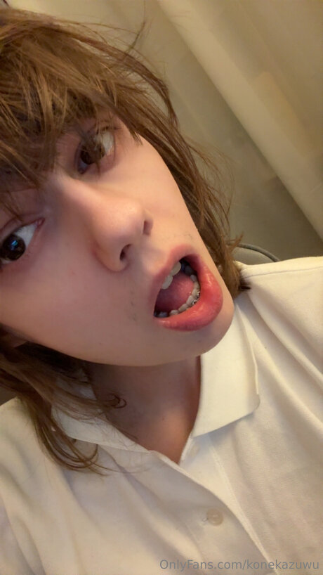 Naakte gelekte OnlyFans-foto van Konekazuwu
