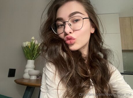 Lovely Lilly Me
