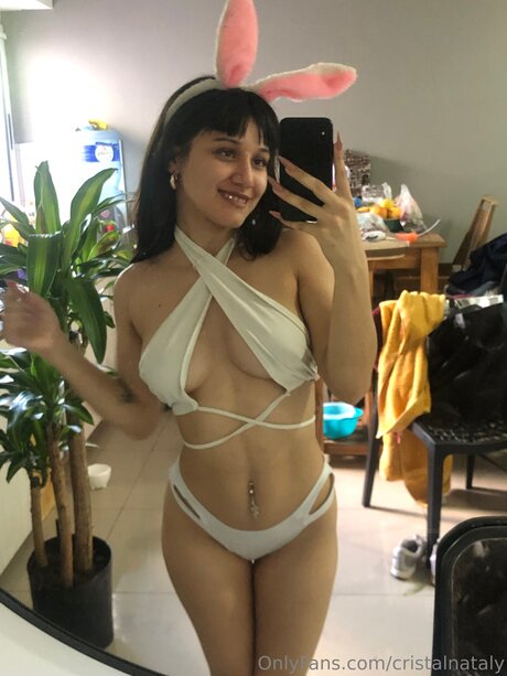 Naakte gelekte OnlyFans-foto van Cristalnataly