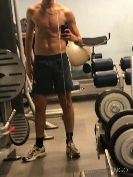 Naakte gelekte OnlyFans-foto van Ingoi