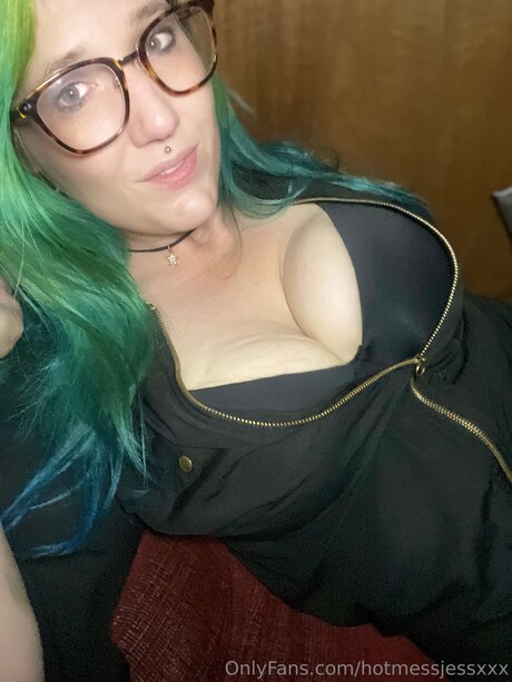 Hotmessjessxxx