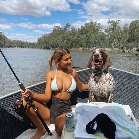 Naakte gelekte OnlyFans-foto van Kayla Butler