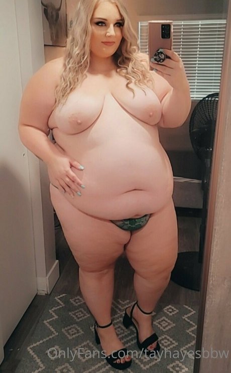 Naakte gelekte OnlyFans-foto van Tayhayesbbw