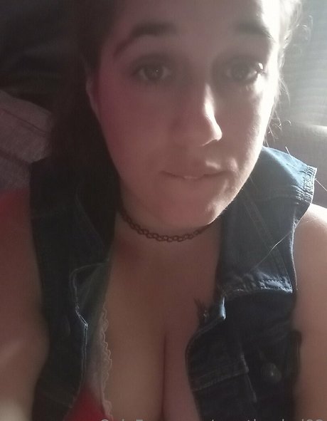 Naakte gelekte OnlyFans-foto van Mysticmimi92