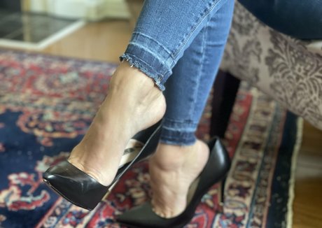 Naakte gelekte OnlyFans-foto van Theresa Edward