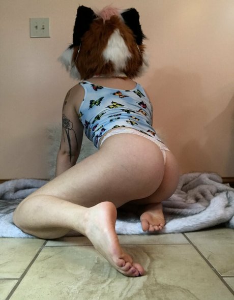Naakte gelekte OnlyFans-foto van Foxanatomy