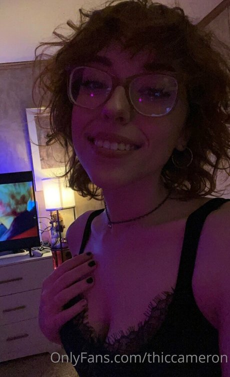 Naakte gelekte OnlyFans-foto van Thiccameron