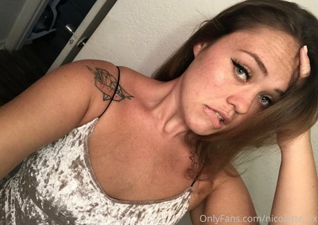 Naakte gelekte OnlyFans-foto van Nicolettexx