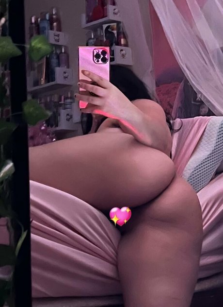 Naakte gelekte OnlyFans-foto van Trap27star