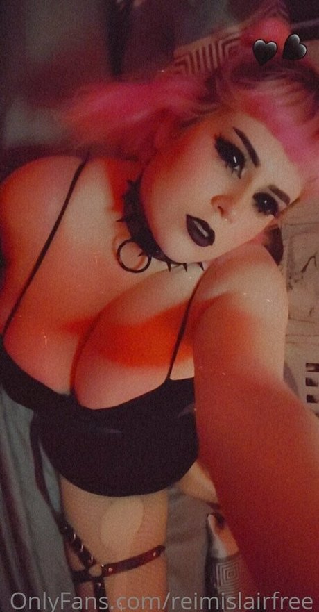 Naakte gelekte OnlyFans-foto van Ggreimifree