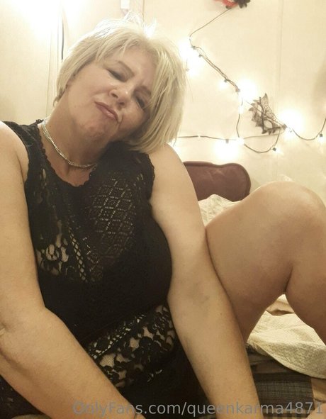 Queenkarma4871