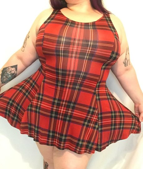 Scarletlabelle