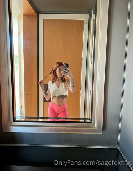 Naakte gelekte OnlyFans-foto van Sagefoxfree