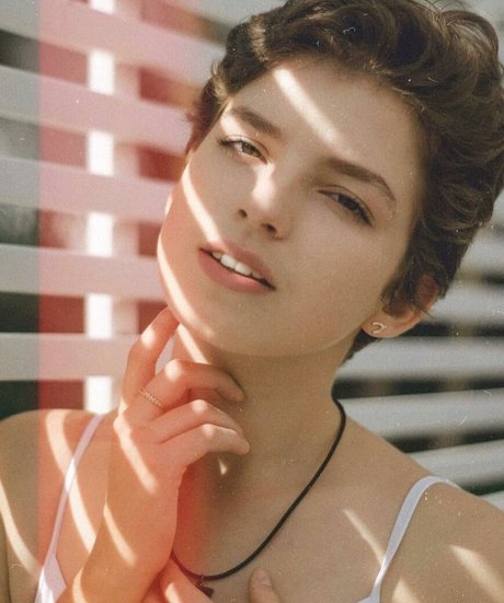 Naakte gelekte OnlyFans-foto van Karina Martins