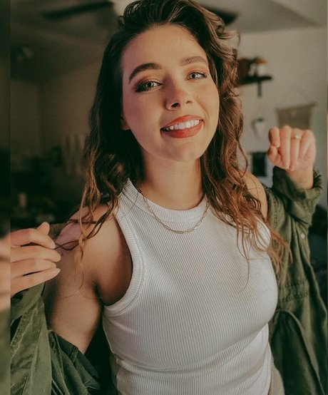 Naakte gelekte OnlyFans-foto van Justseum