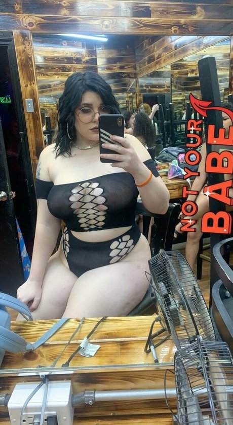 Naakte gelekte OnlyFans-foto van Victoriascottlyn