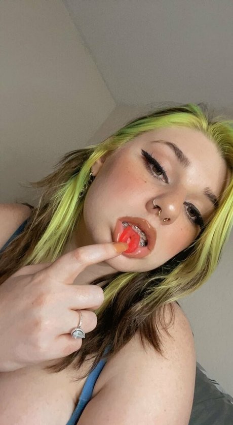 Naakte gelekte OnlyFans-foto van Victoriascottlyn