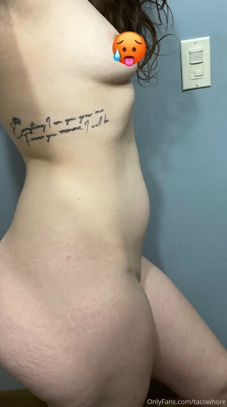 Naakte gelekte OnlyFans-foto van Tacowhore