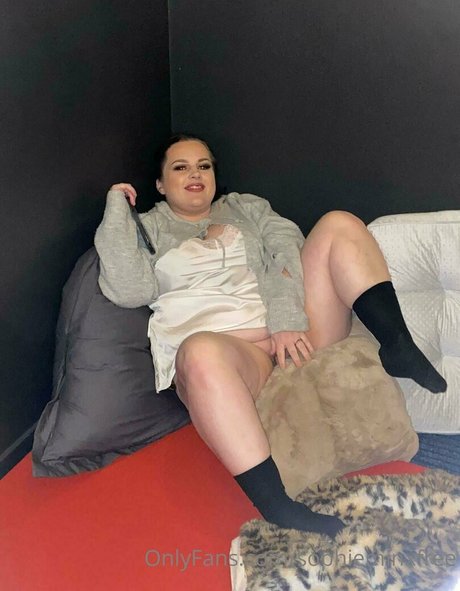 Naakte gelekte OnlyFans-foto van Sophieminxfree