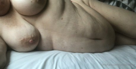Naakte gelekte OnlyFans-foto van Jessbbwfree