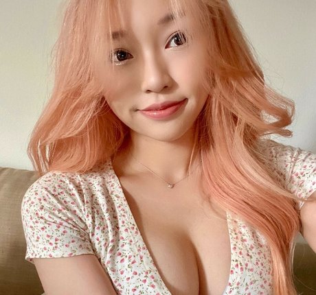 Naakte gelekte OnlyFans-foto van Canahry