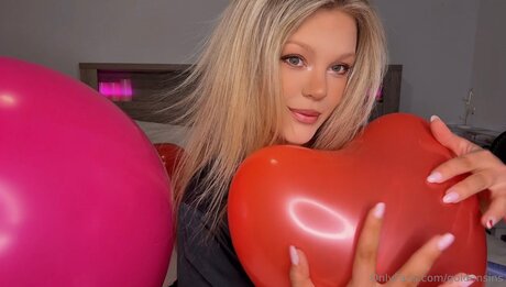 Naakte gelekte OnlyFans-foto van Goldensins