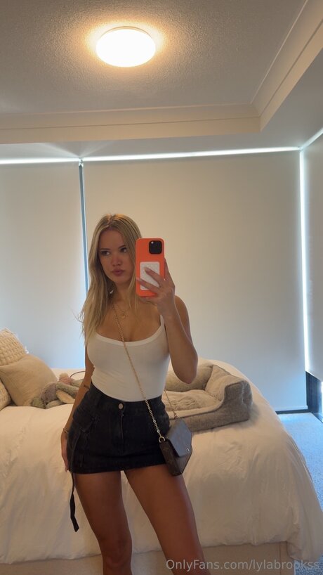 Naakte gelekte OnlyFans-foto van Lylabrookss