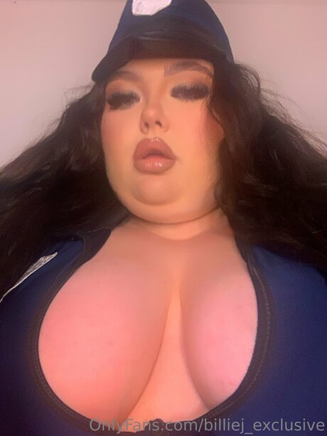 Naakte gelekte OnlyFans-foto van Billiejofficiall